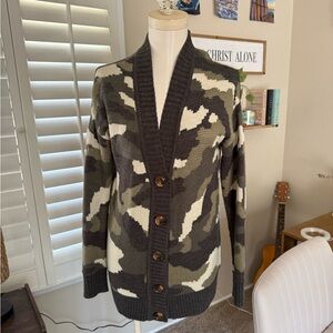 Camouflage cardigan sweater. green cream, and gray xs